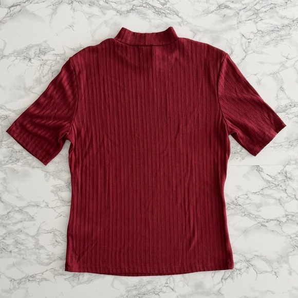 H&M Ribbed Mock Neck Top - Picture 2 of 3